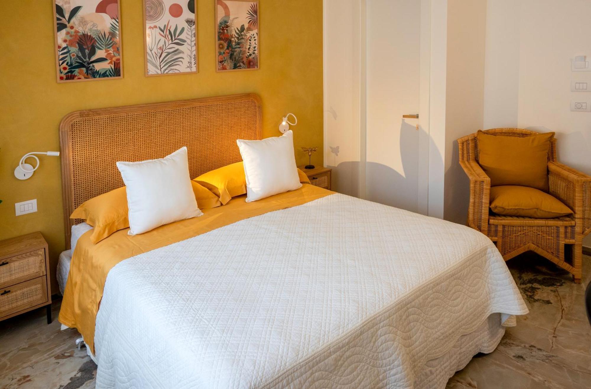 Rotareddu B&B Luogosanto Eksteriør bilde